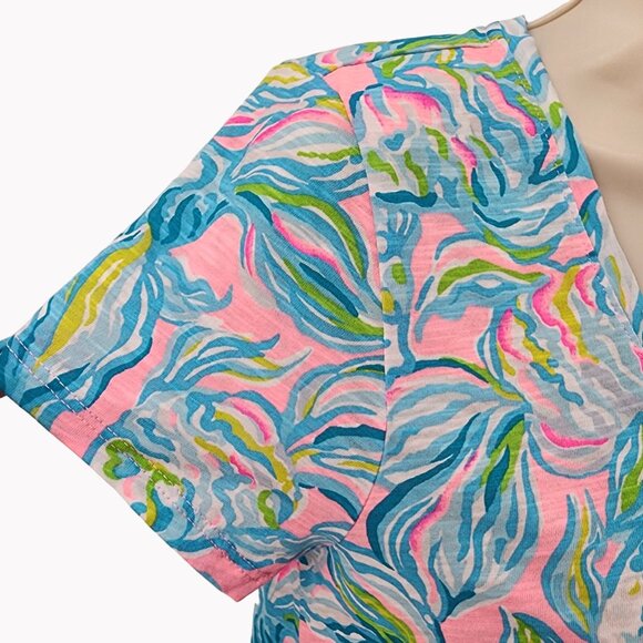 Lilly Pulitzer Etta V-Neck Tee Women’s XS Pelican Pink Fish Print Cotton NEW - Picture 5 of 7